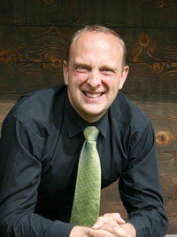 Jeremy Hibbins, ustanovitelj Britanske mednarodne šole v Ljubljani