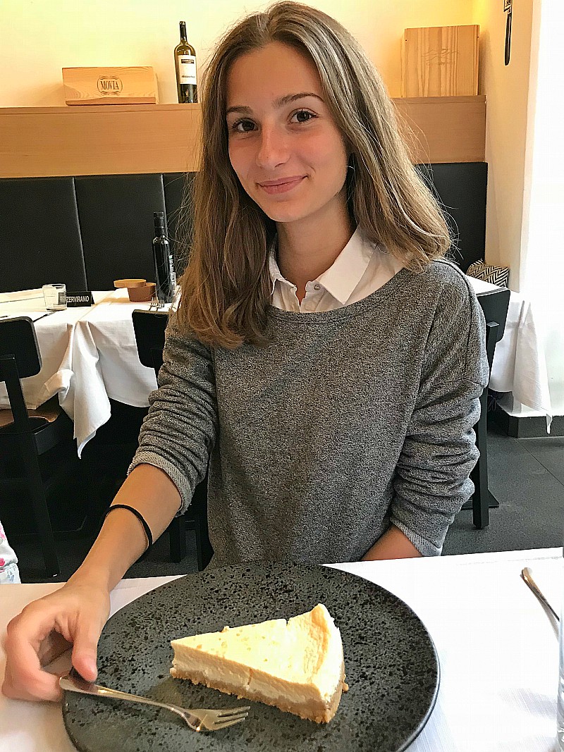 Kralj Žara Ljubljana restaurant, Me and a Cheesecake